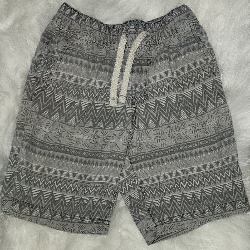 Arizona Jean Company Gray Geometric Shorts